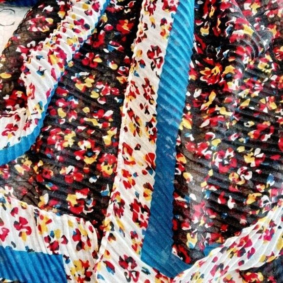 CEJON Beautiful Flowy Floral Multi color Accordion Pleated Scarf Head Wrap S… - Picture 5 of 7